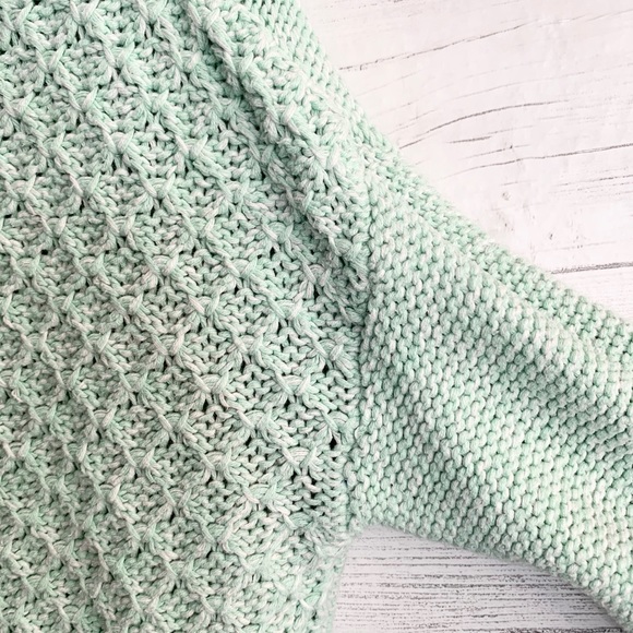 American Eagle Small Mint Sweater - Picture 6 of 13